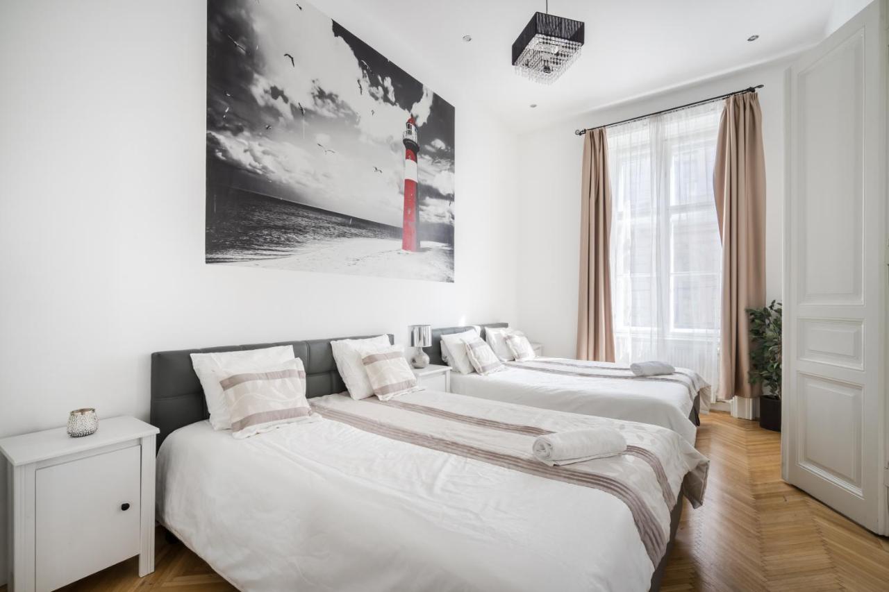 Real Apartments Vadasz Budapest Luaran gambar