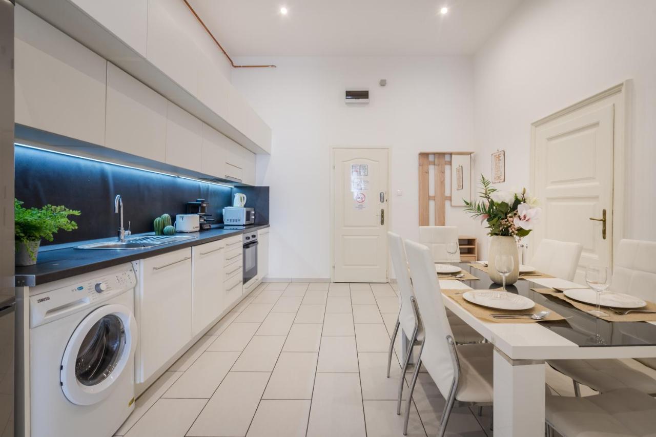 Real Apartments Vadasz Budapest Luaran gambar